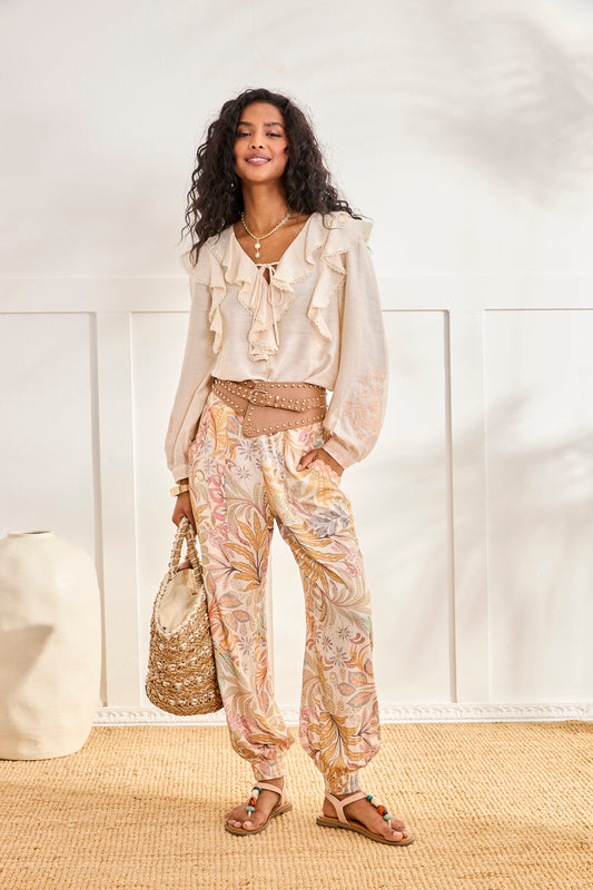 Blusa bordada con volantes | Zaira