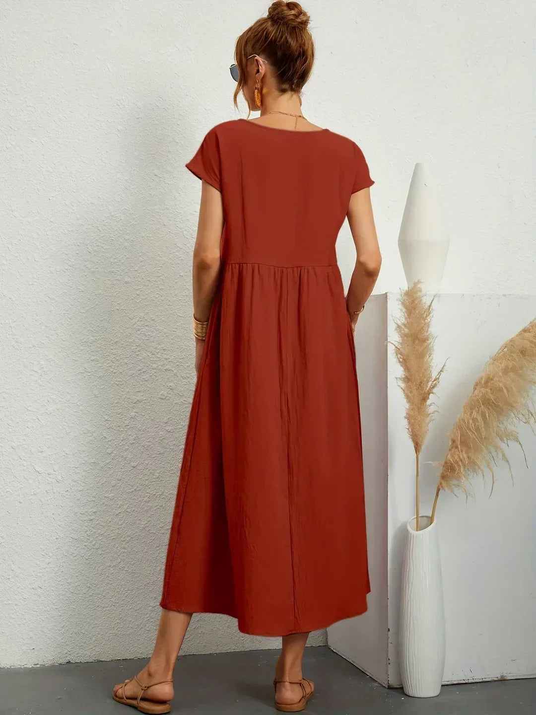 Vestido midi fluido de elegancia atemporal | Gabriela