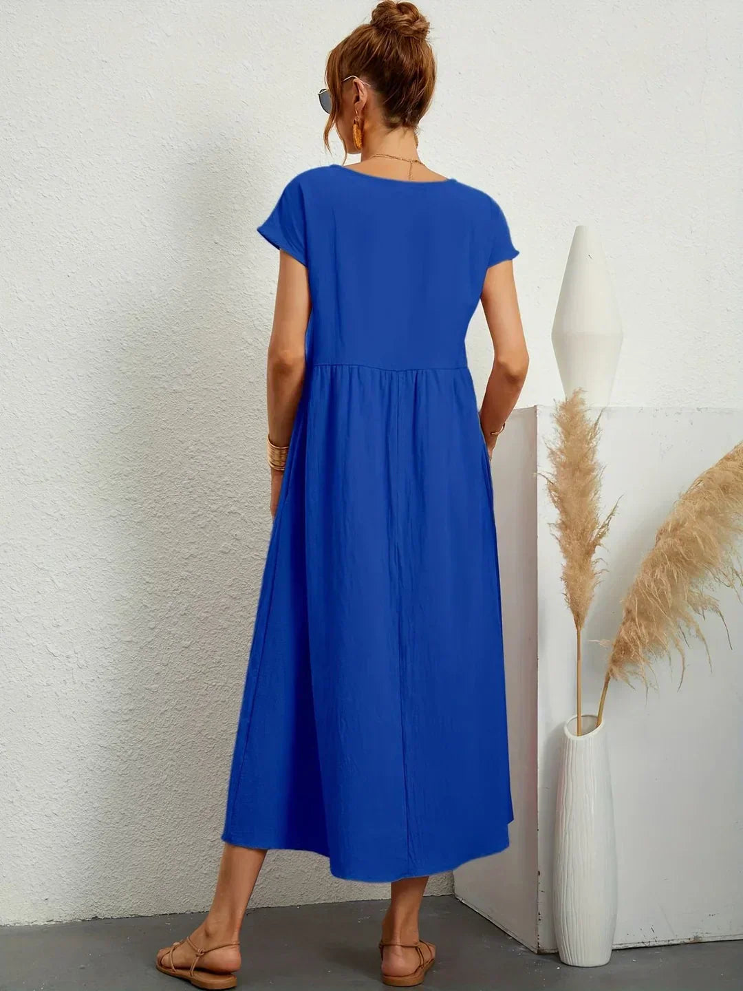Vestido midi fluido de elegancia atemporal | Gabriela