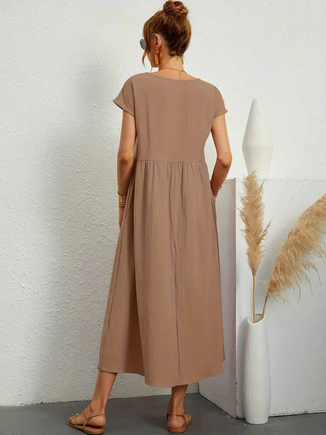 Vestido midi fluido de elegancia atemporal | Gabriela