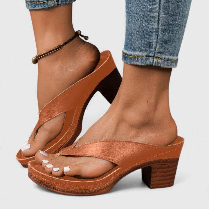 Sandalias de tacón con pala cruzada | Sabela