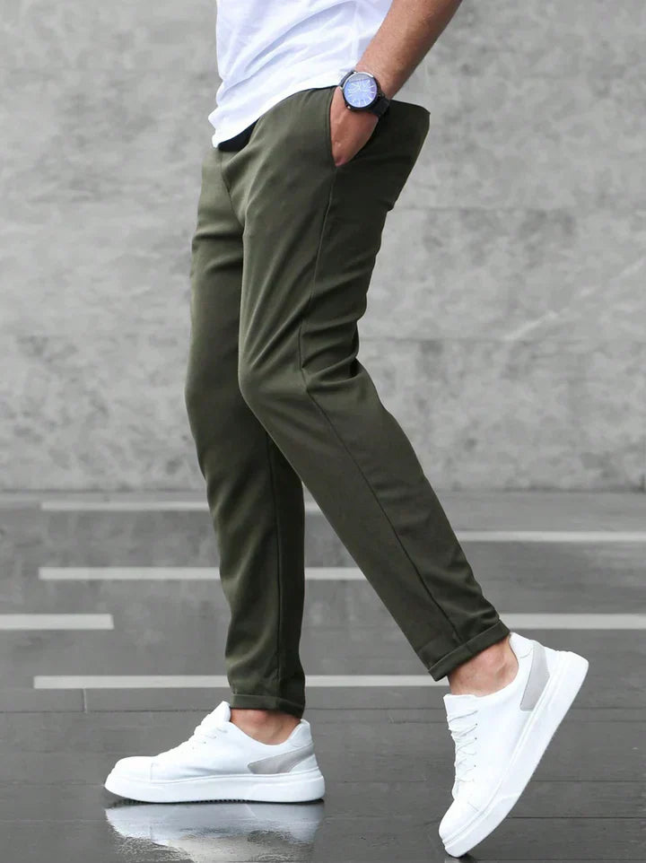 Pantalón elástico de corte slim | Matteo