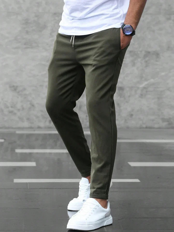 Pantalón elástico de corte slim | Matteo