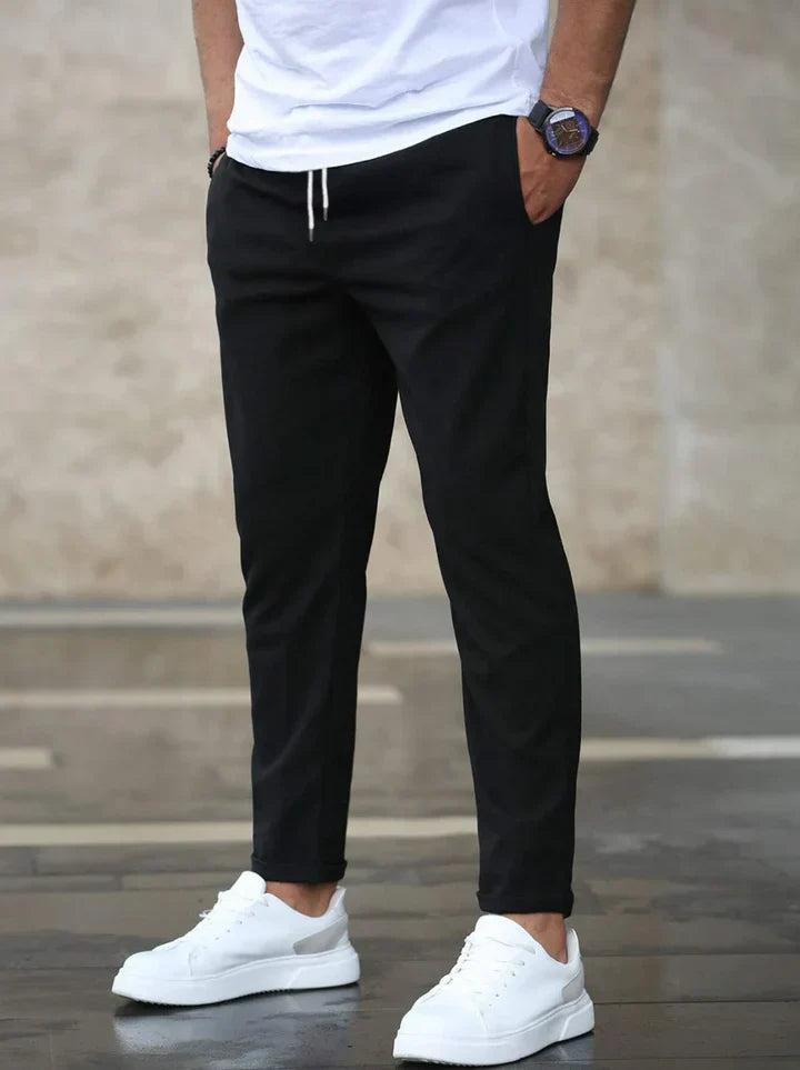 Pantalón elástico de corte slim | Matteo