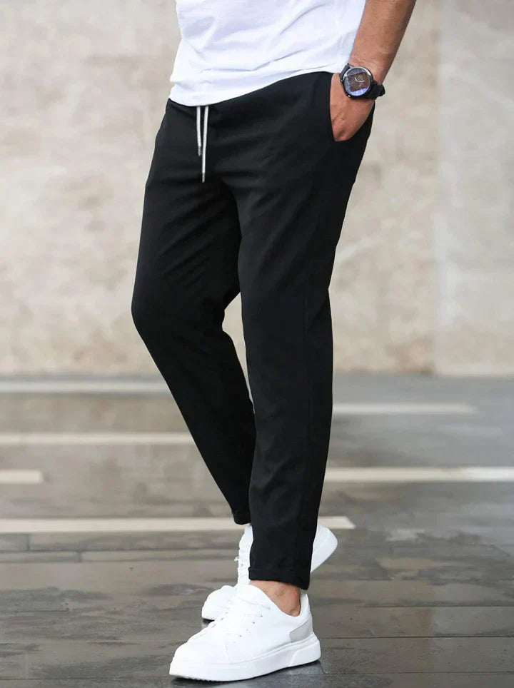 Pantalón elástico de corte slim | Matteo