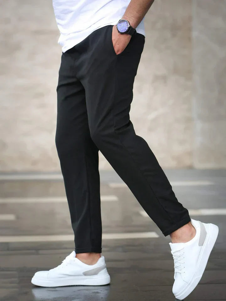 Pantalón elástico de corte slim | Matteo