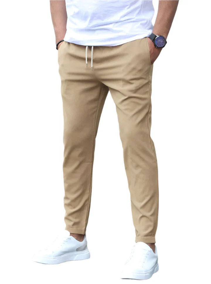 Pantalón elástico de corte slim | Matteo