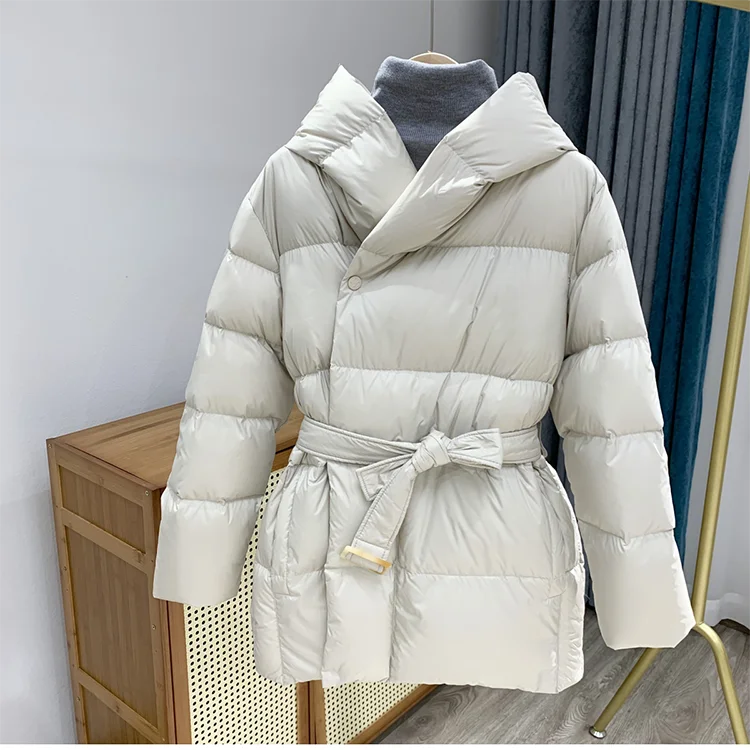Chaqueta acolchada con cinturón | Eira