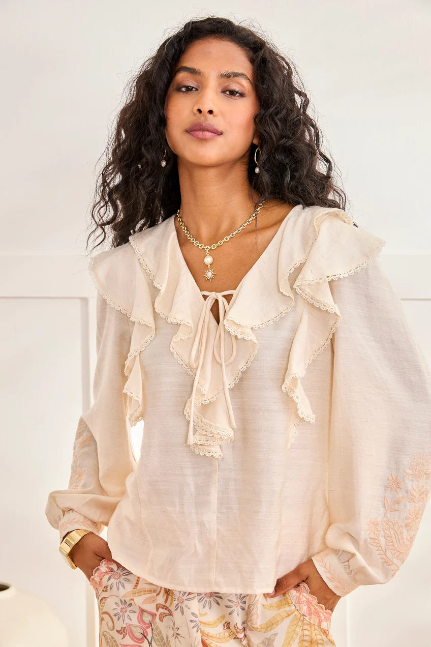 Blusa bordada con volantes | Zaira